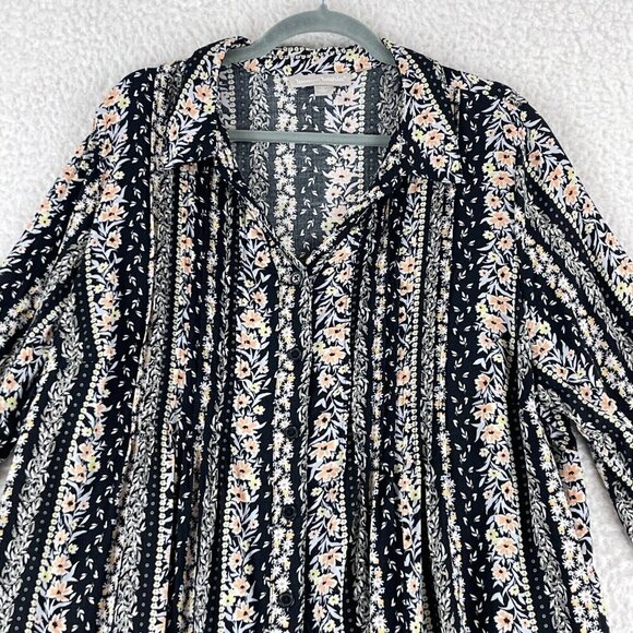 Woman Within Black Floral Print Button-Up Shirt Womens 3/4 Sleeve V-Neck Size 1X - Picture 2 of 15